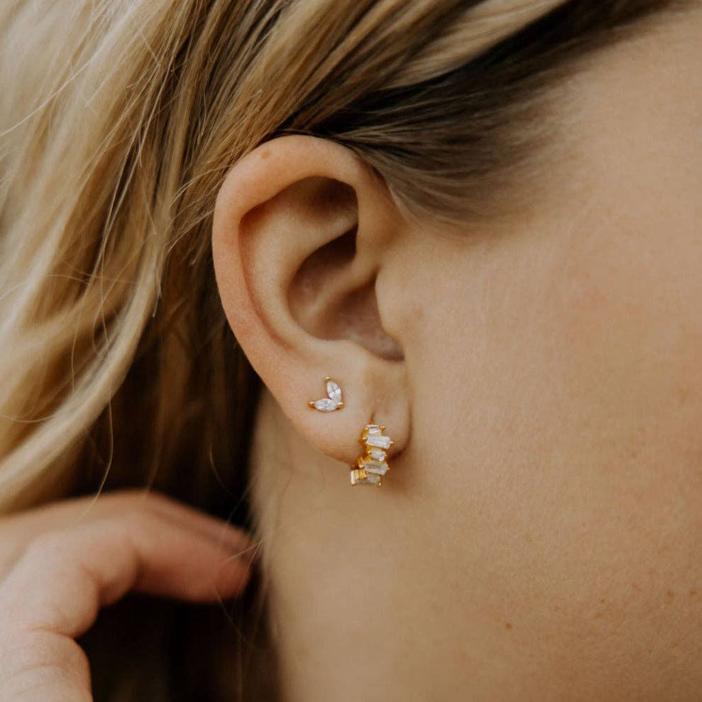 Quinn Studs: Silver / Diamond
