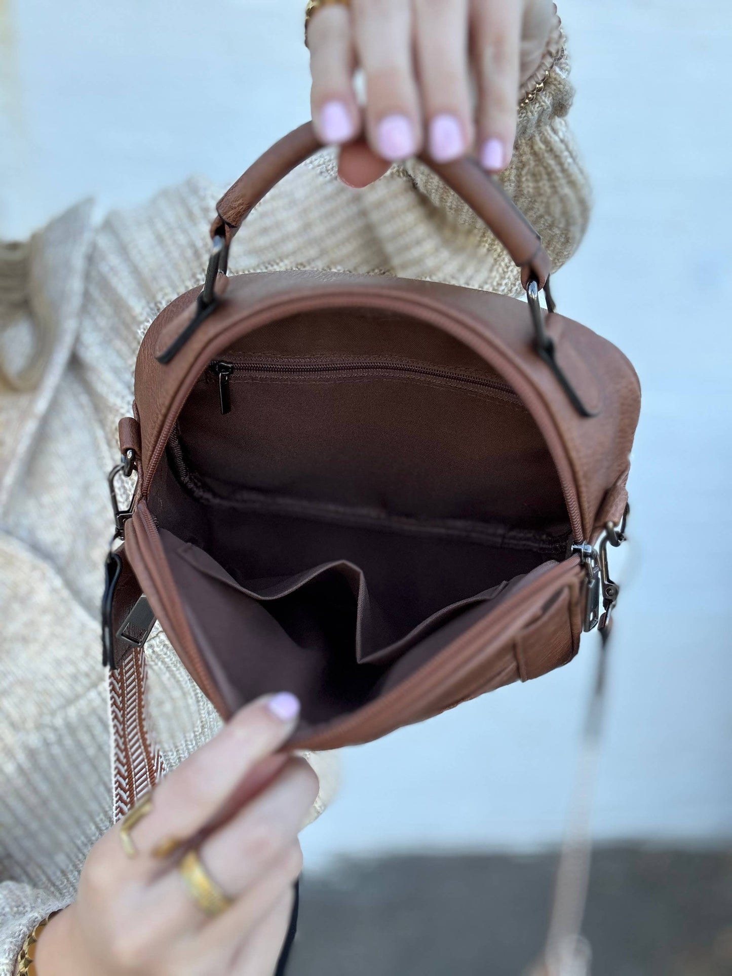 Ashlyn Crossbody: Camel