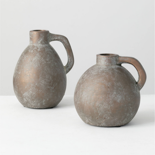 Set of 2 pitchers