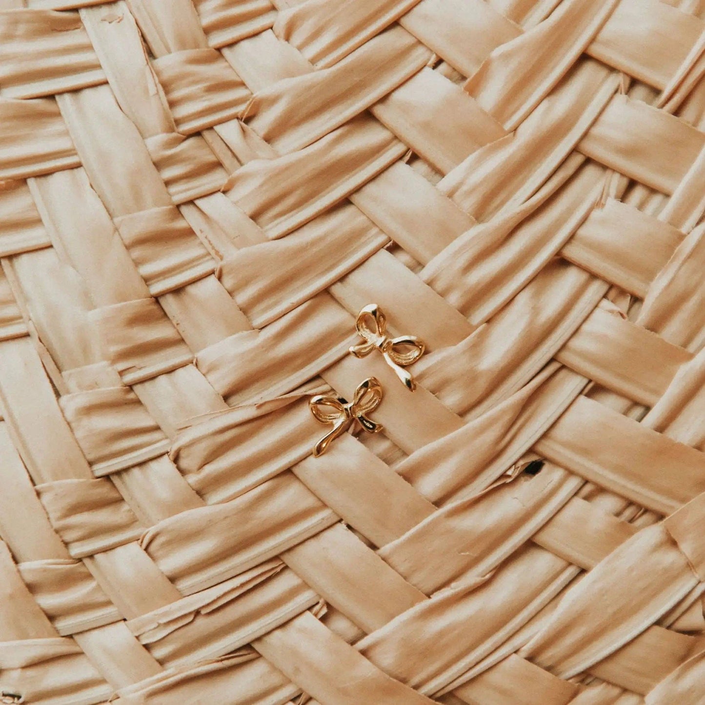 Ella Bow Studs: Silver