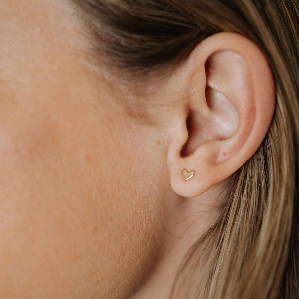 Mini Heart Studs: Gold
