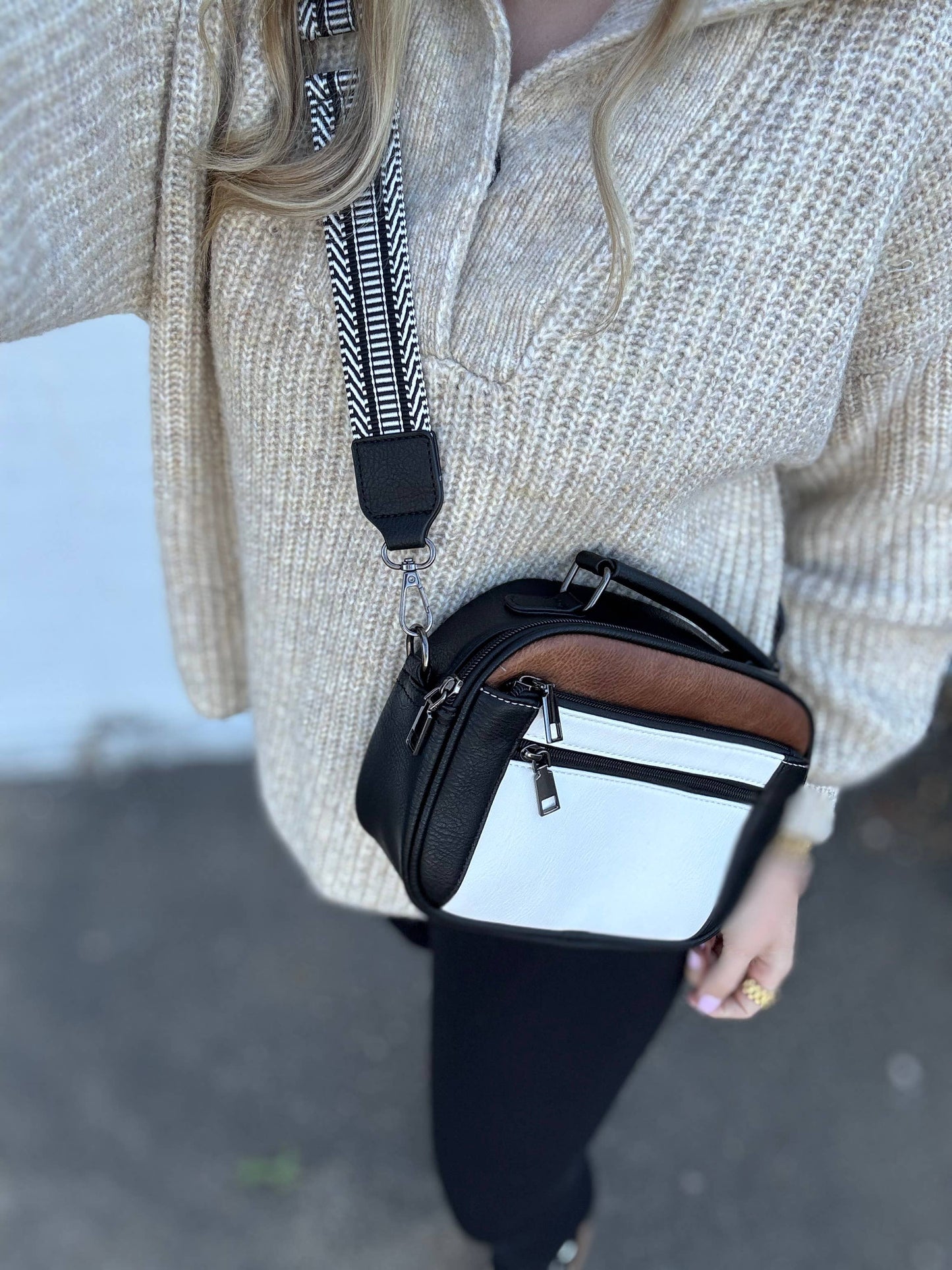 Ashlyn Crossbody: Camel