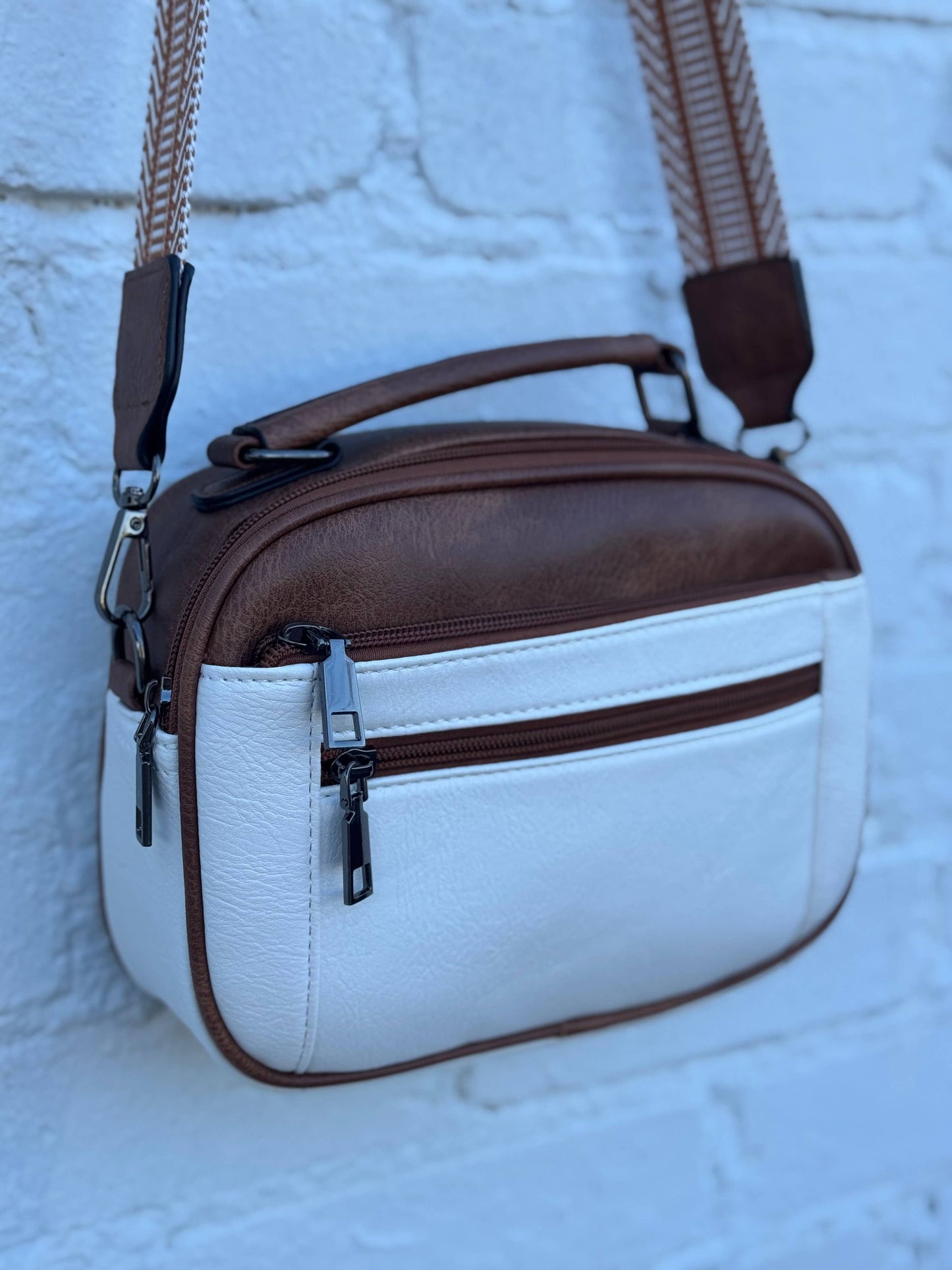 Ashlyn Crossbody: Camel