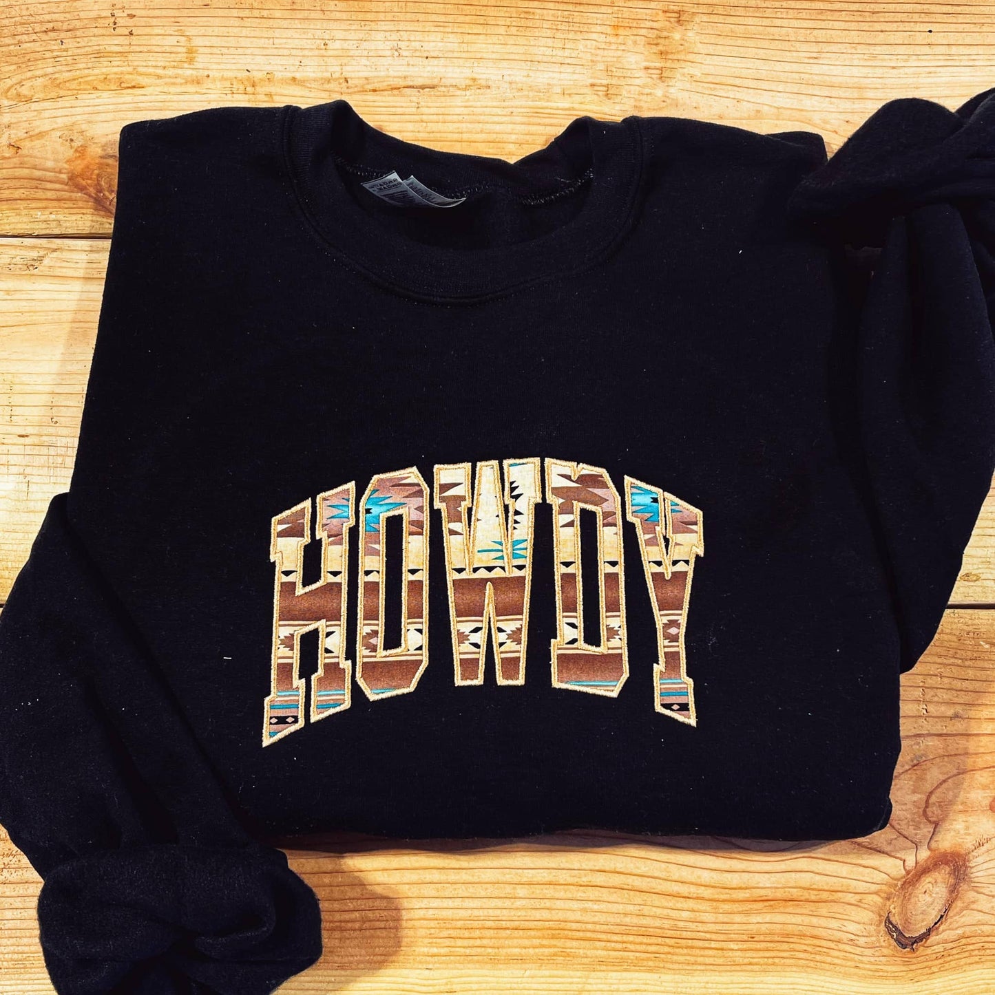 Howdy embroidered sweatshirt: Small-XL