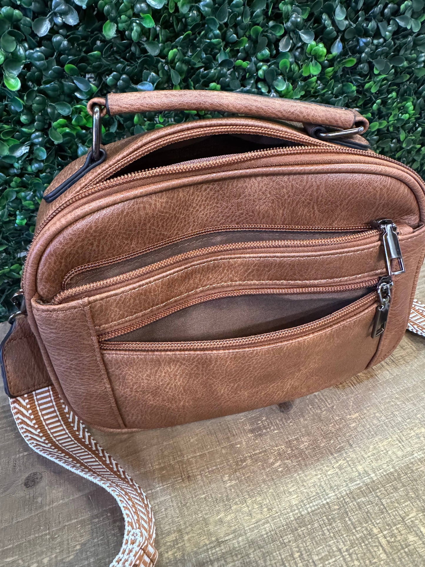 Ashlyn Crossbody: Camel