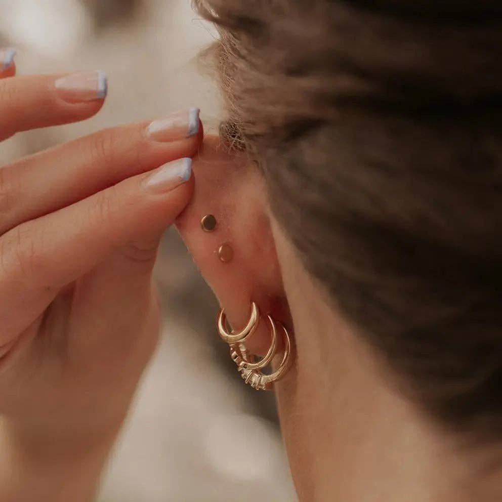 Bow Flat Back Studs: Silver