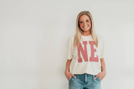 GINGHAM NE APPLIQUE - IVORY TEE : M